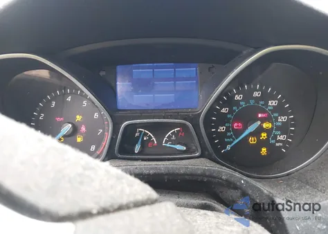 2013 Ford Focus Se z USA, uszkodzony, nr VIN 1FADP3F29DL368243